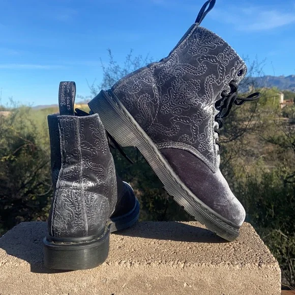 Rare Dr. Martens 1460 Brocade Velvet Paisley Boots - Picture 14 of 16